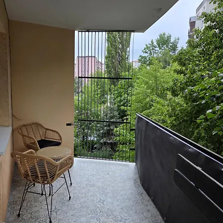 Guderskiego 5 * Varsóvia