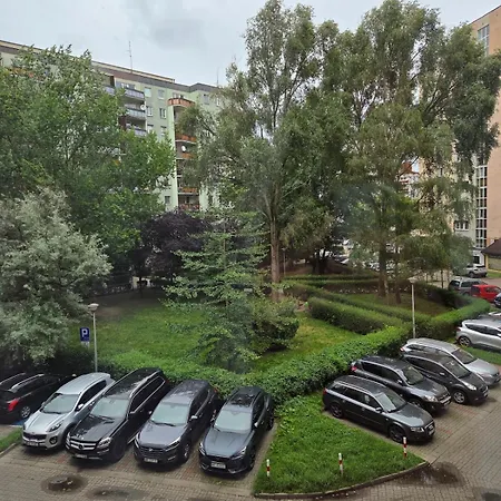 Guderskiego 5 Apartamento *